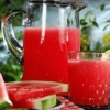 Sok od lubenice: od svježeg do nedeca