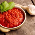 Adzhika iz rajčice recepta sa fotografijama