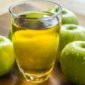 Recepti za sok od jabuke za zimu: jednostavni načini kuhanja vašeg omiljenog pića