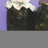 Patlidžanski salijet sa češnjakom u bankama