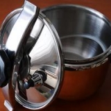 Izrada moonsine pomoću šporeta za pritisak