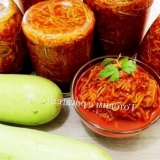 Korejski tikvici sa pastem od paradajza za zimu