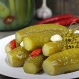 Klasični recepti hrskavi slani krastavci za zimu