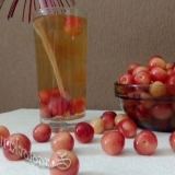 Koptujte od trešnje sa kostima za zimu