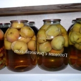 Kompot sa jabuka za zimu na 3 litaru bez sterilizacije jednostavnim...