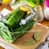 Krastavci sa limunom i senfom za zimski prag na banci 1 litre