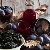 Recepti mjesečevih telefona na šljive, bojenje jakog alkohola