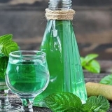 Recepti popularnih koktela zasnovanih na likeru mente