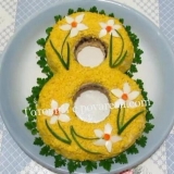 Salata 8. Marta sa piletinom, gljivama i šljivama