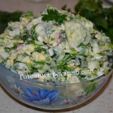 Salata od abraza sa jajetom i krastavcem