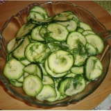 Salata za svježu tikvicu sa sirćetom