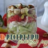 Salate sa receptima krekera sa fotografijama, ukusne salate sa krekerima i pasuljem, sa piletinom, sa kobasicom .