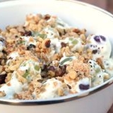 Salate sa grožđem i piletinom, recepti za salatu sa grožđem i piletinom, sirom, ananasom