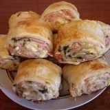 Podni peciva sa kobasicom i sirom