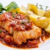 Bakalar sa povrćem u tavi