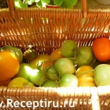 Prazno od zelenog paradajza