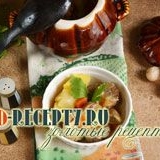 Pečena svinjetina sa krompirom i gljivama u receptu za loncu sa fotografijama