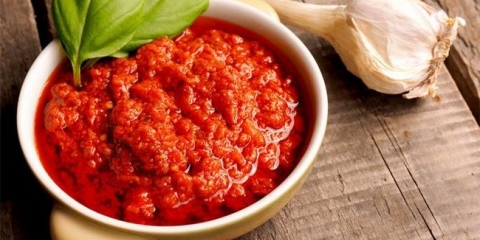 Adzhika iz rajčice recepta sa fotografijama