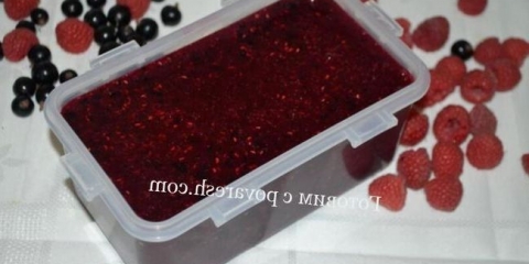 Crna ribizla s maline za zimu bez kuhanja obrišite šećerom