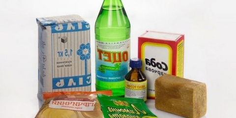 Čista kanalizacijska soda i sirće