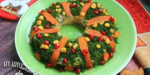 Divna salata božićni venac