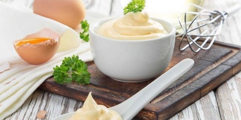 Domaći majonez u blenderu sa sirćetom