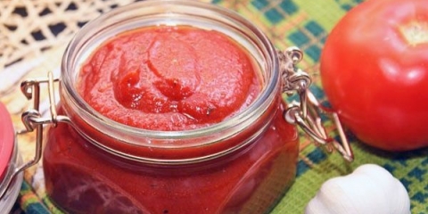 Domaći sos od rajčice za zimski recept sa fotografijom