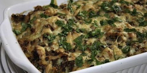 Gljive sa mljevenim mesom u pećnici (10 recepata)