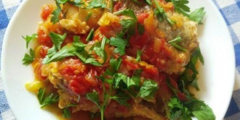 Heck, pečeno sa povrćem u pećnici - najukusniji recept