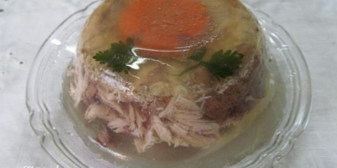 Pileća piletina hladi sa želatinom - jednostavan recept