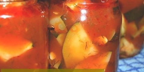 Tikvice u rajčici napunite zimu