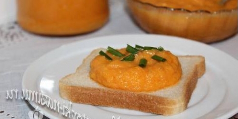 Kvadratni kavijar sa rajčicom i biberom za zimu