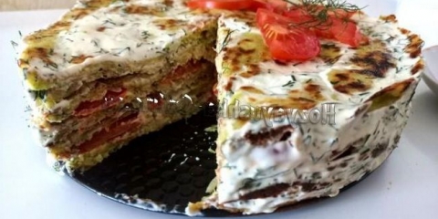 Zucchki torta s paradajzom i češnjakom - najbolji recepti za kolače iz tikvice