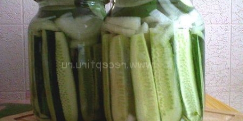 Konzervirani krastavci u litarskim bankama