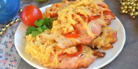 Pileći file sa rajčicom i sirom