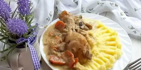 Pileća noge sa gljivama u kiselom sosu