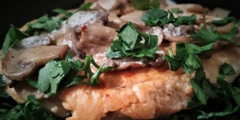 Pileća prsa sa gljivama (9 recepata)