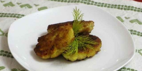 Pileći kotleti s paradajzom i parmezanom