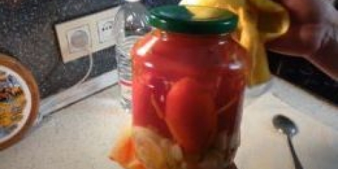 Najbolji recepti kiselih rajčica sa mrkvom za zimu. Pravi zastoj!