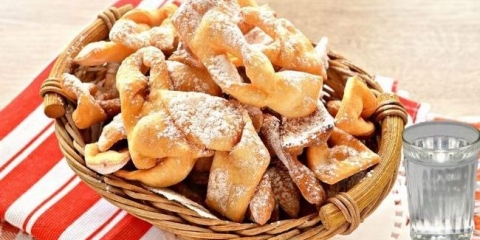 Najbolji recepti za pripremu hrskavih grančica na vodki i bez