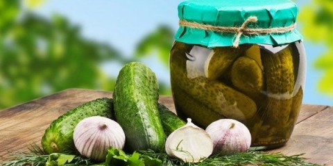 Marinirani krastavci za zimu u bankama