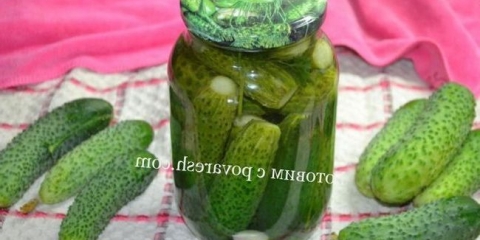 Marinirani krastavci sa limunskom kiselinom na jar od 1 litre