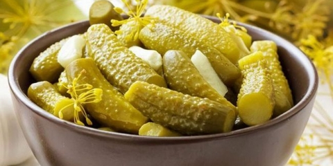 Marinirani krastavci s votkom bez sirćeta