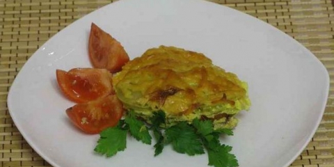 Mesna kaša sa tikvicama i paradajzom