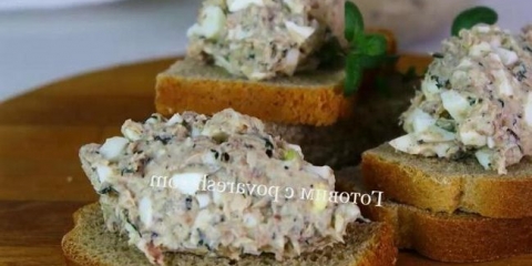 Namazka na ribljim sendvičima u konzervi