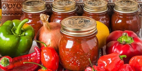 Akutni adzhik za zimski recept sa fotografijama