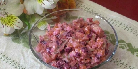 Biljna salata sa dimljenim pranjem