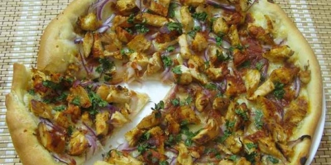 Pica s piletinom i mocarelom