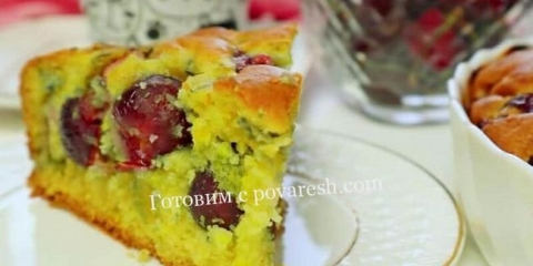 Pie trešnje na kefiru u rerni, jednostavan recept