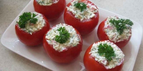 Pomotori punjeni sirom